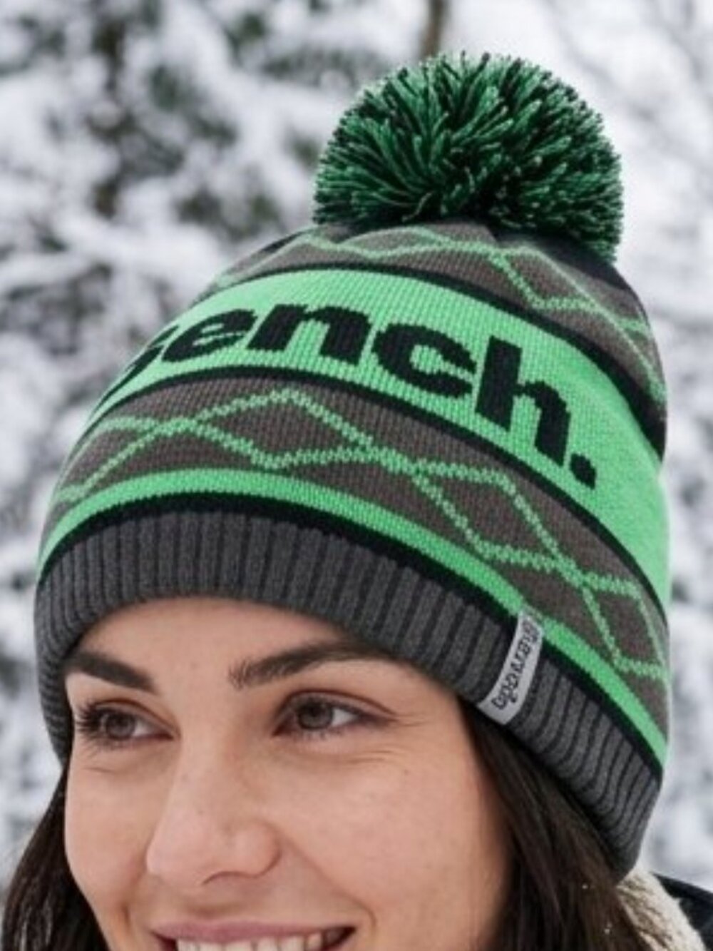 Bench Women's Men's Green Beanie Knit Hat Pom Pom Size S Ski Skiing Winter